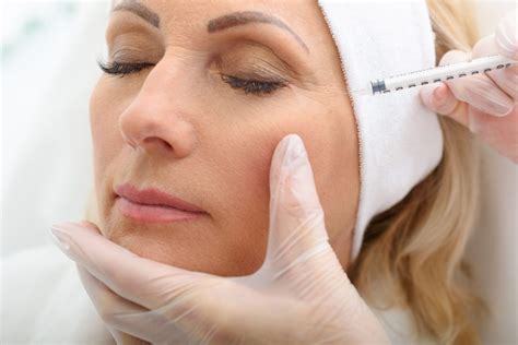 Advantages and Risks of Botox Treatment in Aesthetics